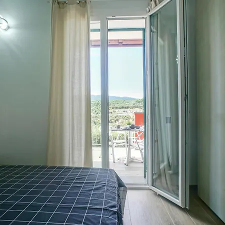 3 Bedroom Cozy In
