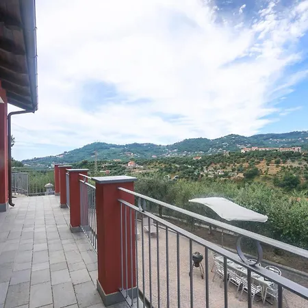 3 Bedroom Cozy In インペリア