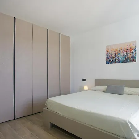 Prázdninový dům 3 Bedroom Cozy In Imperia
