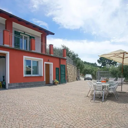 3 Bedroom Cozy In * Imperia