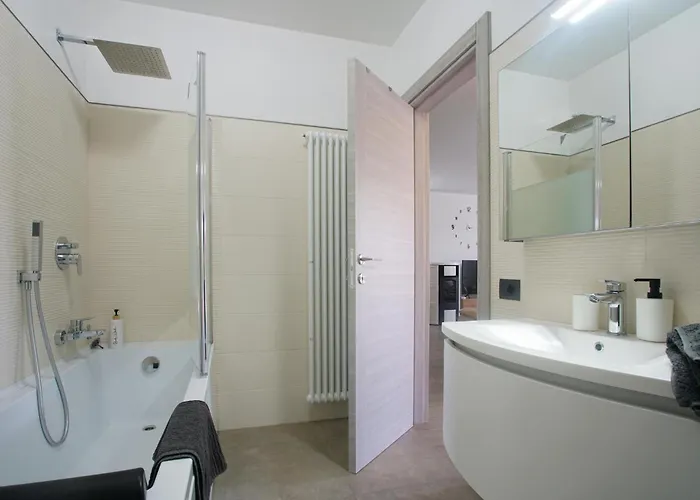 3 Bedroom Cozy In Prázdninový dům *