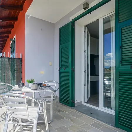 بيت للعطل 3 Bedroom Cozy In *