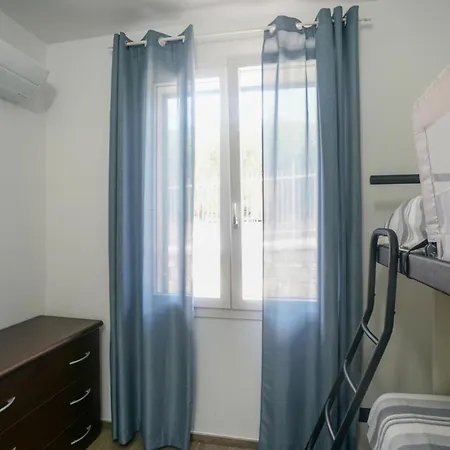 3 Bedroom Cozy In