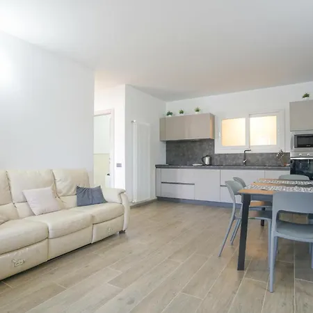 3 Bedroom Cozy In * 因佩里亚