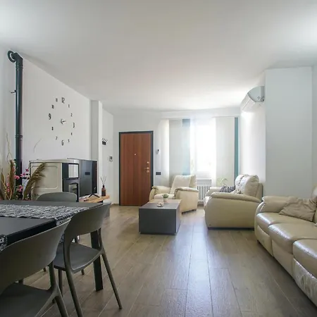 3 Bedroom Cozy In *