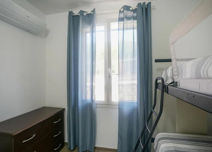 3 Bedroom Cozy In