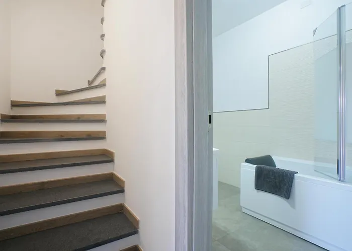 3 Bedroom Cozy In *