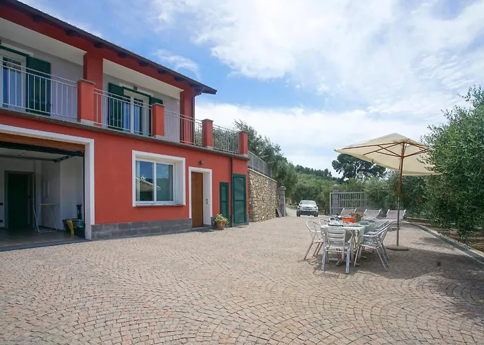 3 Bedroom Cozy In * Imperia